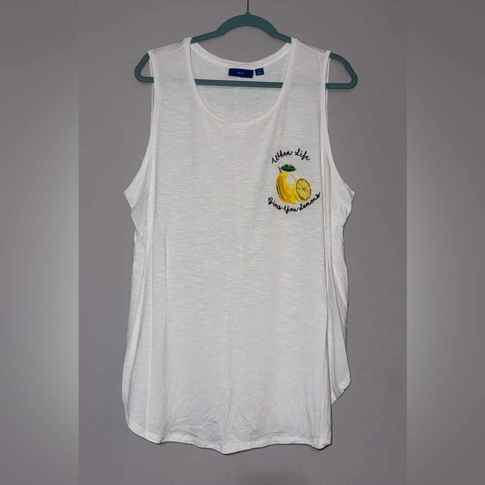 NWOT Apt. 9 White Tank with Lemon Design